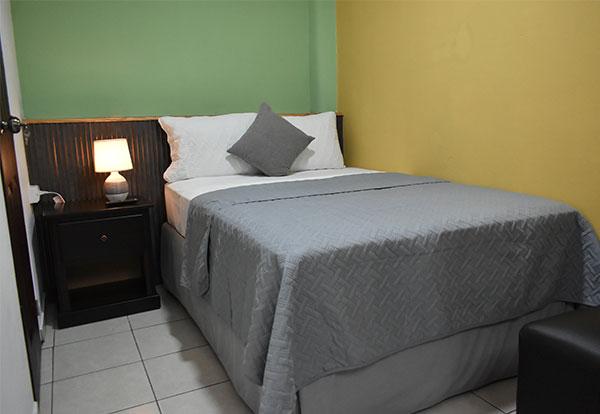 Estándard Single Bed